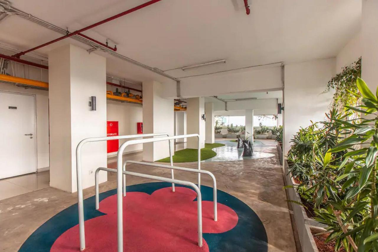 Redliving Apartemen Grand Kamala Lagoon - Pekayon Tower Barclay North Μπεκάσι Εξωτερικό φωτογραφία